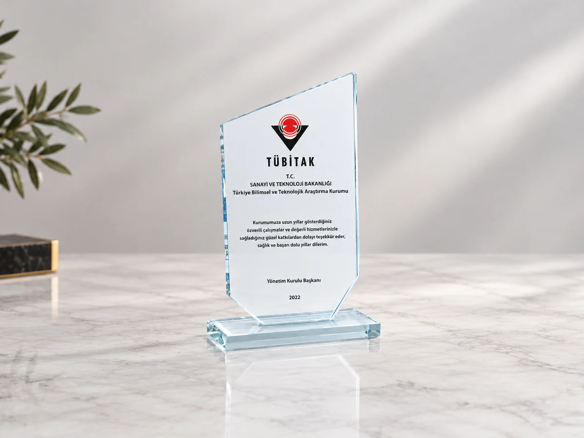 Ödül Kupa - Plaket: Cam kurumsal plaket